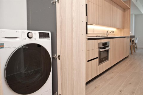 Copropriété à vendre à Miami, Floride: 36.42 m2 № 2019877 - photo 5