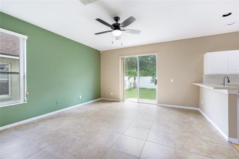Casa en venta en Orlando, Florida, 4 dormitorios, 205.13 m2 № 1917332 - foto 12