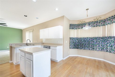 Casa en venta en Orlando, Florida, 4 dormitorios, 205.13 m2 № 1917332 - foto 9