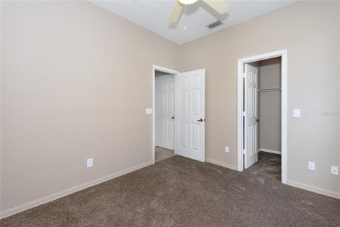 Casa en venta en Orlando, Florida, 4 dormitorios, 205.13 m2 № 1917332 - foto 16