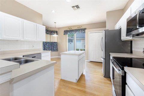 Casa en venta en Orlando, Florida, 4 dormitorios, 205.13 m2 № 1917332 - foto 11