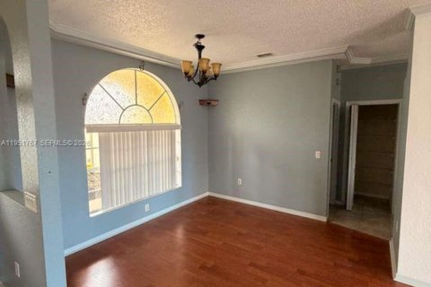 Купить виллу или дом в Спринг-Хилл, Флорида 3 спальни, № 2006220 - фото 14