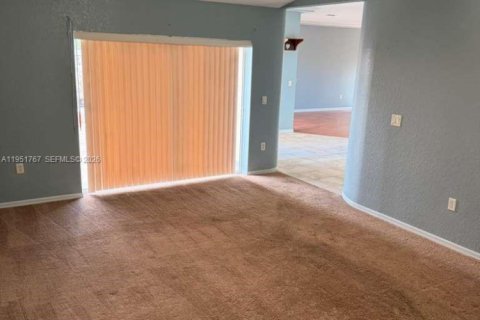 Купить виллу или дом в Спринг-Хилл, Флорида 3 спальни, № 2006220 - фото 18