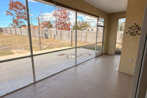 Купить виллу или дом в Спринг-Хилл, Флорида 3 спальни, № 2006220 - фото 11