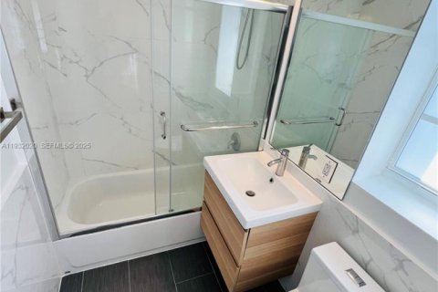 Appartement à louer à Miami Beach, Floride: 1 chambre, 83.61 m2 № 1990556 - photo 18