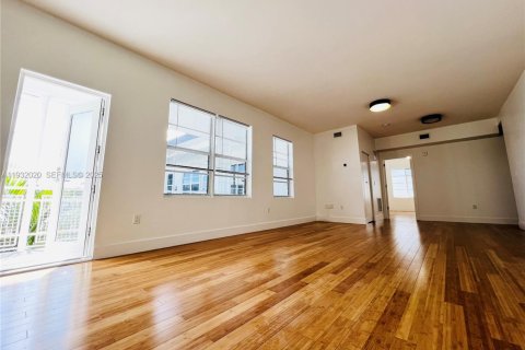 Appartement à louer à Miami Beach, Floride: 1 chambre, 83.61 m2 № 1990556 - photo 11
