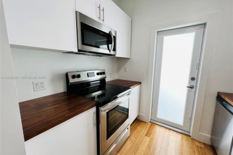 Appartement à louer à Miami Beach, Floride: 1 chambre, 83.61 m2 № 1990556 - photo 6