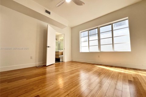 Appartement à louer à Miami Beach, Floride: 1 chambre, 83.61 m2 № 1990556 - photo 14