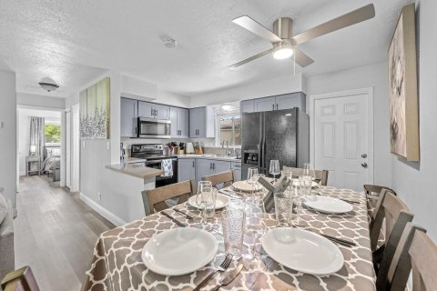 Apartamento en alquiler en Fort Lauderdale, Florida, 2 dormitorios, 92.9 m2 № 2274861 - foto 13