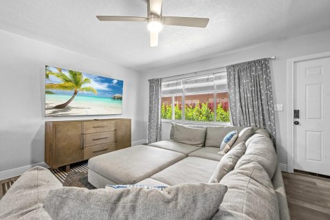 Apartamento en alquiler en Fort Lauderdale, Florida, 2 dormitorios, 92.9 m2 № 2274861 - foto 10