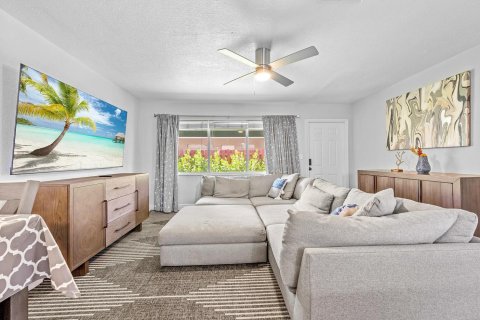 Apartamento en alquiler en Fort Lauderdale, Florida, 2 dormitorios, 92.9 m2 № 2274861 - foto 11