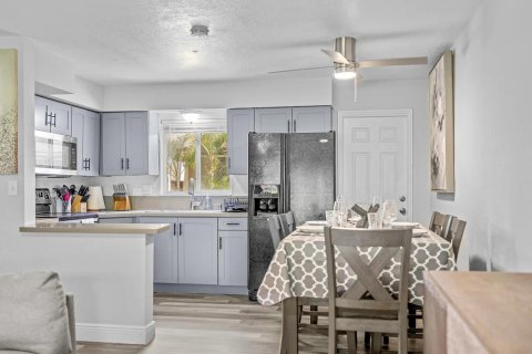 Apartamento en alquiler en Fort Lauderdale, Florida, 2 dormitorios, 92.9 m2 № 2274861 - foto 6