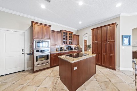 House in Cocoa, Florida 5 bedrooms, 346.25 sq.m. № 1652032 - photo 18