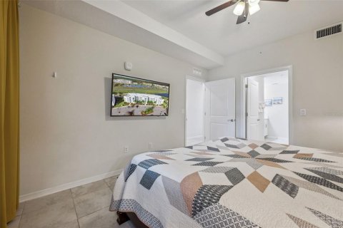 Купить кондоминиум в Киссимми, Флорида 5 комнат, 110.18м2, № 2213873 - фото 15