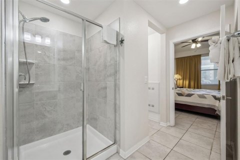 Купить кондоминиум в Киссимми, Флорида 5 комнат, 110.18м2, № 2213873 - фото 21