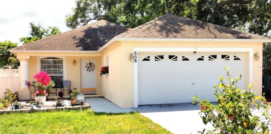 Villa ou maison à Saint Petersburg, Floride 3 chambres, 123.56 m2 № 1914403