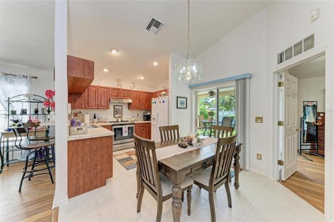 Villa ou maison à vendre à Saint Petersburg, Floride: 3 chambres, 123.56 m2 № 1914403 - photo 8