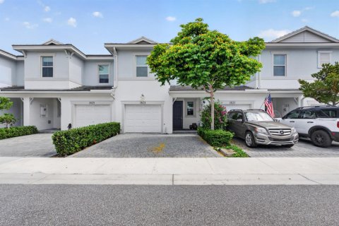 Townhouse in Deerfield Beach, Florida 3 bedrooms, 171.13 sq.m. № 2168570 - photo 3