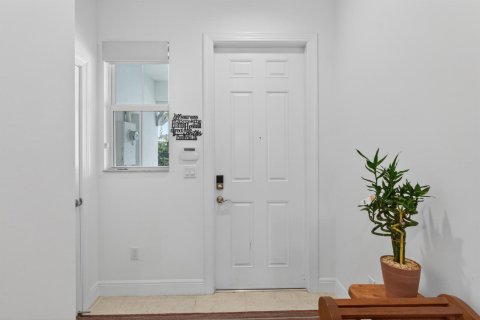 Townhouse in Deerfield Beach, Florida 3 bedrooms, 171.13 sq.m. № 2168570 - photo 5