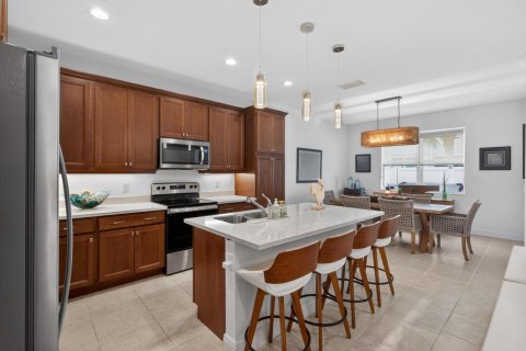 Townhouse in Deerfield Beach, Florida 3 bedrooms, 171.13 sq.m. № 2168570 - photo 13