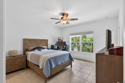 Townhouse in Deerfield Beach, Florida 3 bedrooms, 171.13 sq.m. № 2168570 - photo 30