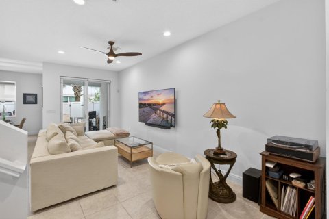 Townhouse in Deerfield Beach, Florida 3 bedrooms, 171.13 sq.m. № 2168570 - photo 10