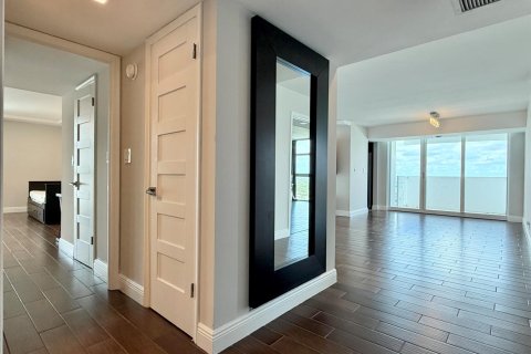 Copropriété à louer à Pompano Beach, Floride: 2 chambres, 145.86 m2 № 2402352 - photo 17