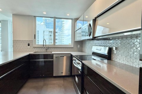 Copropriété à louer à Pompano Beach, Floride: 2 chambres, 145.86 m2 № 2402352 - photo 4