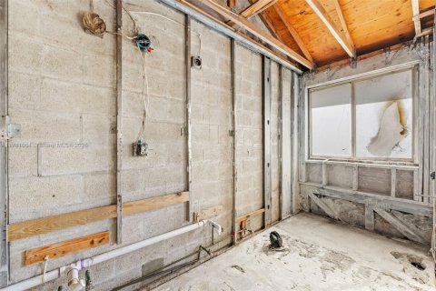 Adosado en venta en Coral Springs, Florida, 3 dormitorios, 150.87 m2 № 1992766 - foto 11