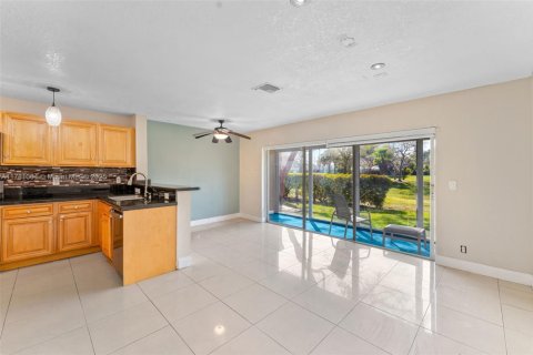 Adosado en venta en Coral Springs, Florida, 3 dormitorios, 150.87 m2 № 1992766 - foto 3