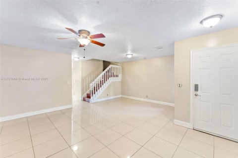 Adosado en venta en Coral Springs, Florida, 3 dormitorios, 150.87 m2 № 1992766 - foto 8