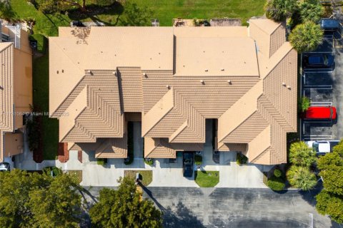 Adosado en venta en Coral Springs, Florida, 3 dormitorios, 150.87 m2 № 1992766 - foto 18