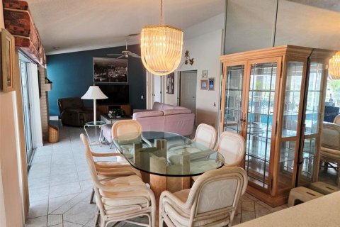 Casa en venta en Bradenton, Florida, 3 dormitorios, 149.02 m2 № 2220945 - foto 20
