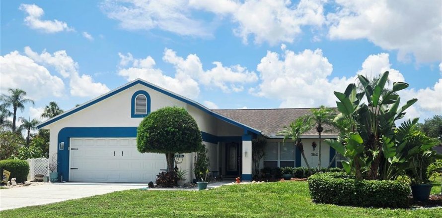 Casa en Bradenton, Florida 3 dormitorios, 149.02 m2 № 2220945