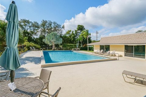 Condo in Vero Beach, Florida, 2 bedrooms  № 965918 - photo 1