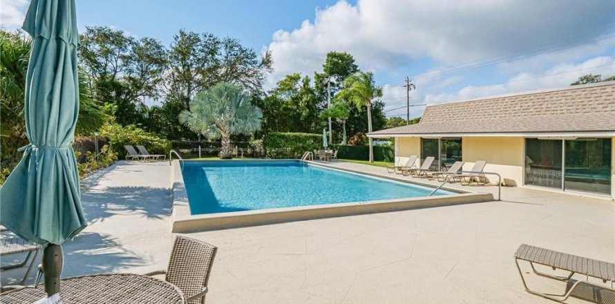 Condo in Vero Beach, Florida, 2 bedrooms № 965918