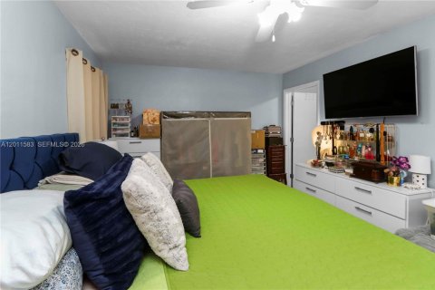 Townhouse in Miami, Florida 3 bedrooms, 118.54 sq.m. № 2074725 - photo 8