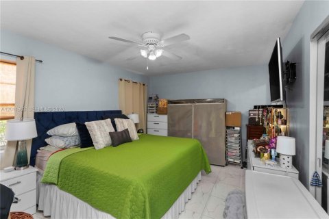 Townhouse in Miami, Florida 3 bedrooms, 118.54 sq.m. № 2074725 - photo 9