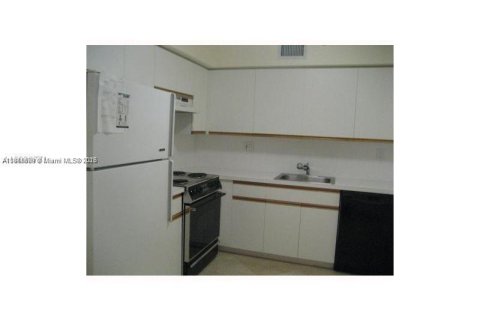 Condominio en venta en Aventura, Florida, 2 dormitorios, 109.72 m2 № 2035428 - foto 8