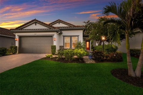 Villa ou maison à vendre à Lakewood Ranch, Floride: 4 chambres, 195.93 m2 № 2324956 - photo 4