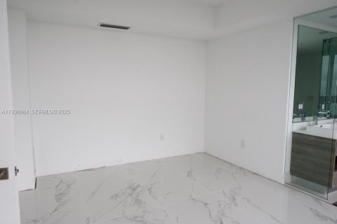 Condo in Miami, Florida, 1 bedroom  № 1994824 - photo 8