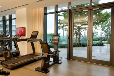 Condo in Miami, Florida, 1 bedroom  № 1994824 - photo 16