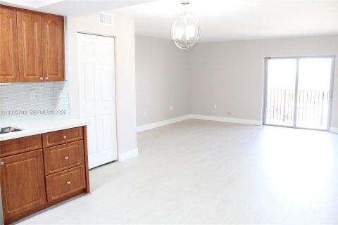 Copropriété à louer à Hialeah, Floride: 2 chambres, 87.61 m2 № 2078029 - photo 6