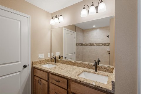 Casa en venta en Lake Panasoffkee, Florida, 3 dormitorios, 145.02 m2 № 1777313 - foto 8