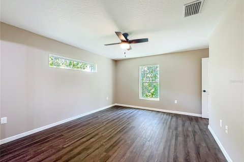 Casa en venta en Lake Panasoffkee, Florida, 3 dormitorios, 145.02 m2 № 1777313 - foto 16