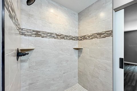 Casa en venta en Lake Panasoffkee, Florida, 3 dormitorios, 145.02 m2 № 1777313 - foto 19
