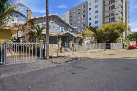 Купить земельный участок в Майами, Флорида № 2036109 - фото 3