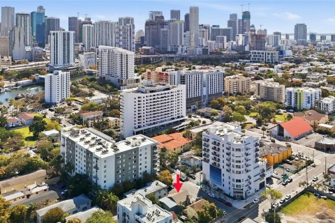 Купить земельный участок в Майами, Флорида № 2036109 - фото 19