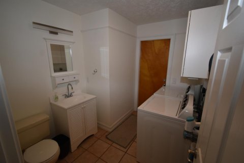 House in Port St. Lucie, Florida 3 bedrooms, 192.77 sq.m. № 2084142 - photo 21