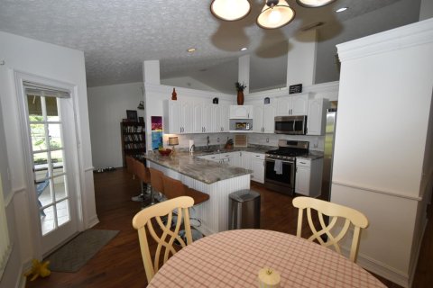 House in Port St. Lucie, Florida 3 bedrooms, 192.77 sq.m. № 2084142 - photo 7